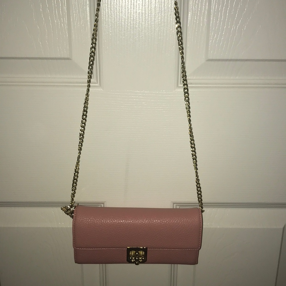 Handbag with body bag attachment